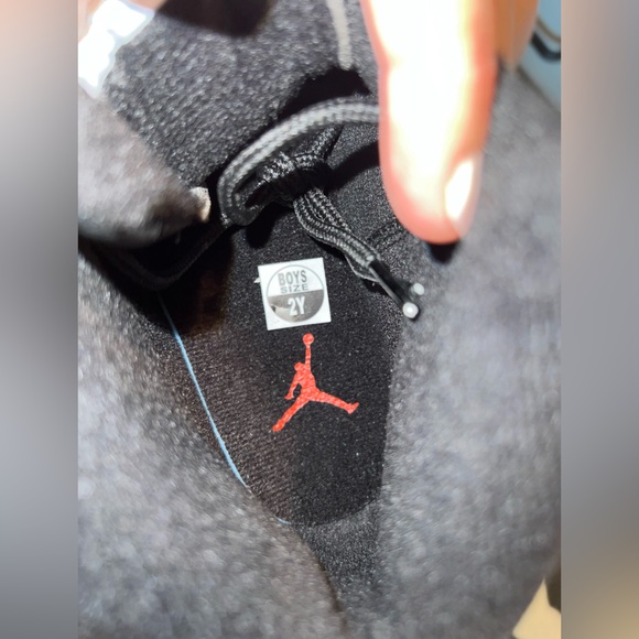 New Air Jordan- 12 Retro - Picture 4 of 5